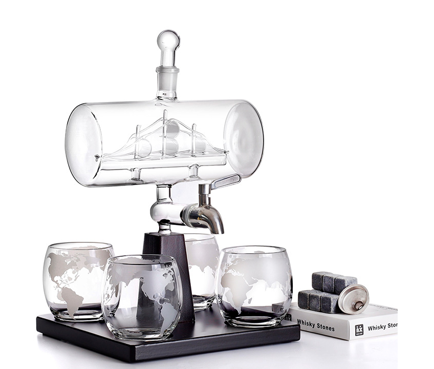 Whiskey Decanter 1100mL(37oz), 4 Glasses and